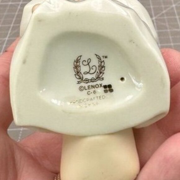 Lenox Praying Girl Figurine w/ Bunny Bedtime Prayer Porcelain - Picture 6 of 6